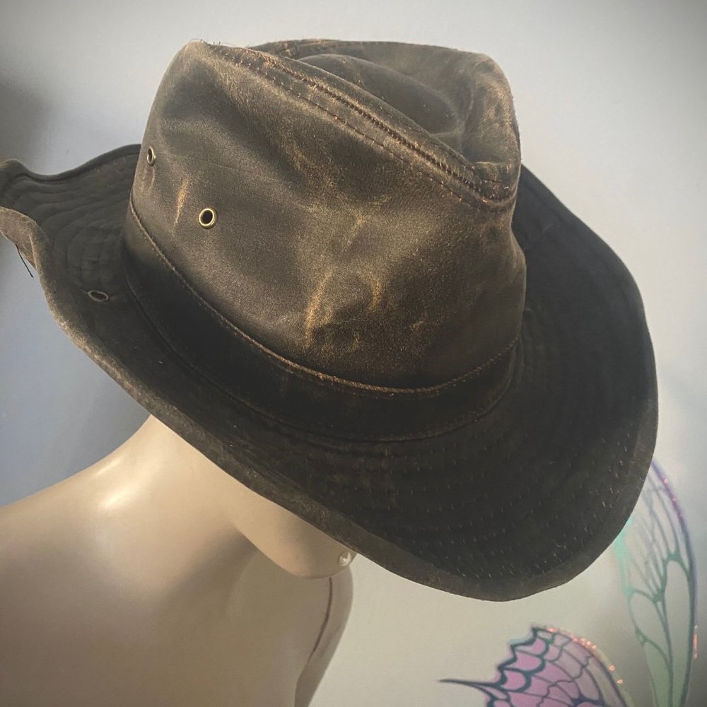 Stylish vintage brown faux leather western rugged hat